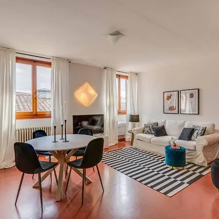 Apartment Florence- Accademia Charme
