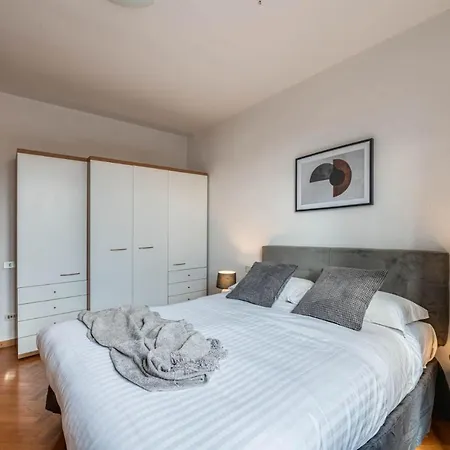 Apartment Florence- Accademia Charme *