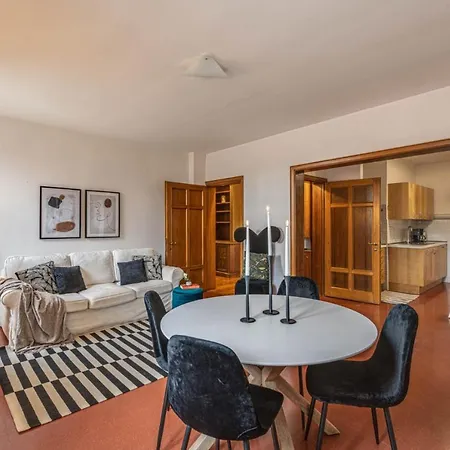 Florence- Accademia Charme *