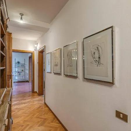 Florence- Accademia Charme Apartment Florenz